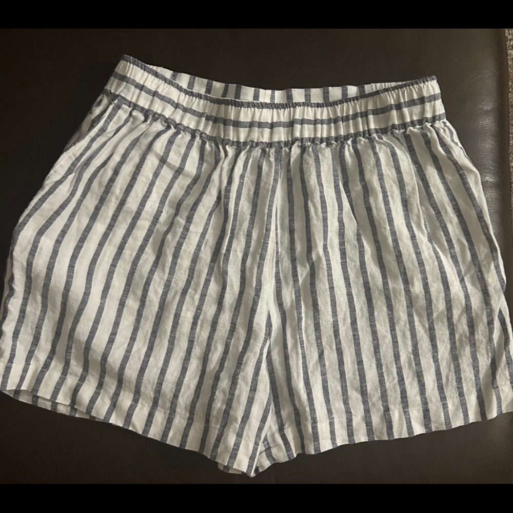 Sigrid Olsen Linen Blue and White Striped Shorts Size Medium mint condition - Picture 2 of 4